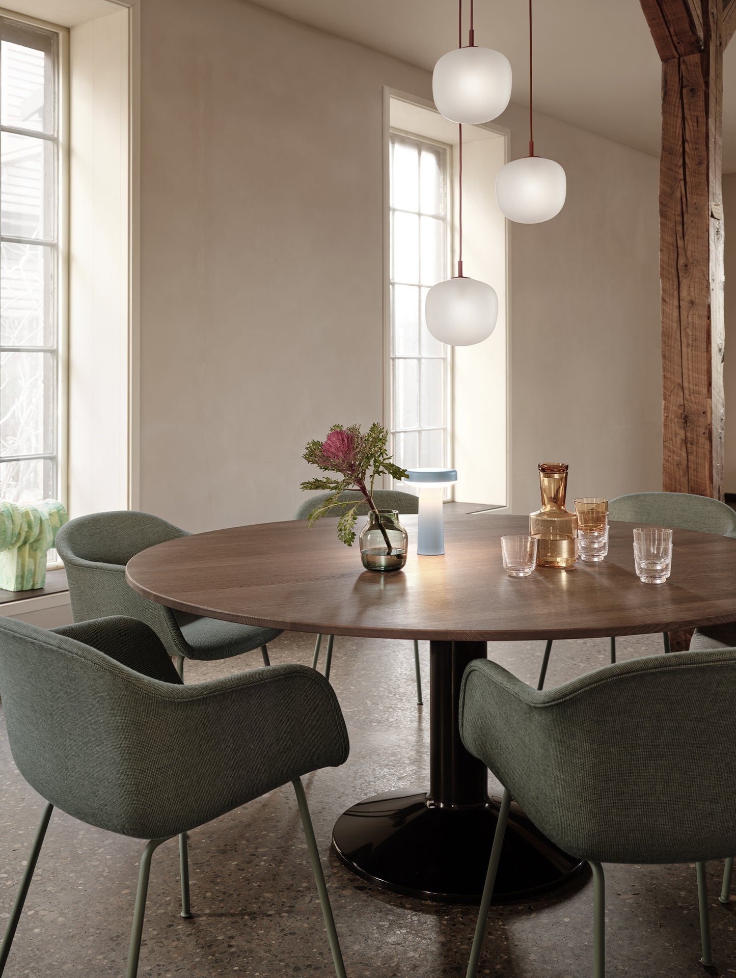 Midst Table by Muuto - Diameter: 160 cm / Dark Oiled Oak Tabletop with Black Steel Base