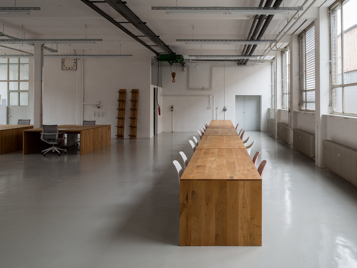 TA01 Ponte Table by e15