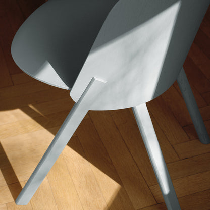This Side Chair by e15