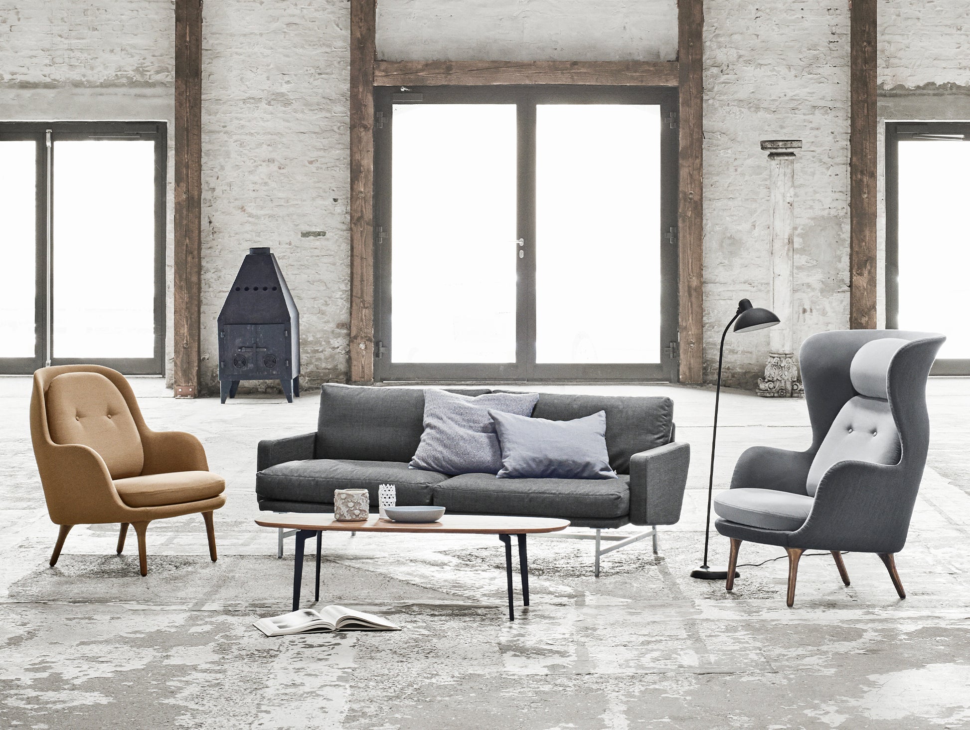 Fri Lounge Chair JH4 - Single Upholstery by Fritz Hansen 
