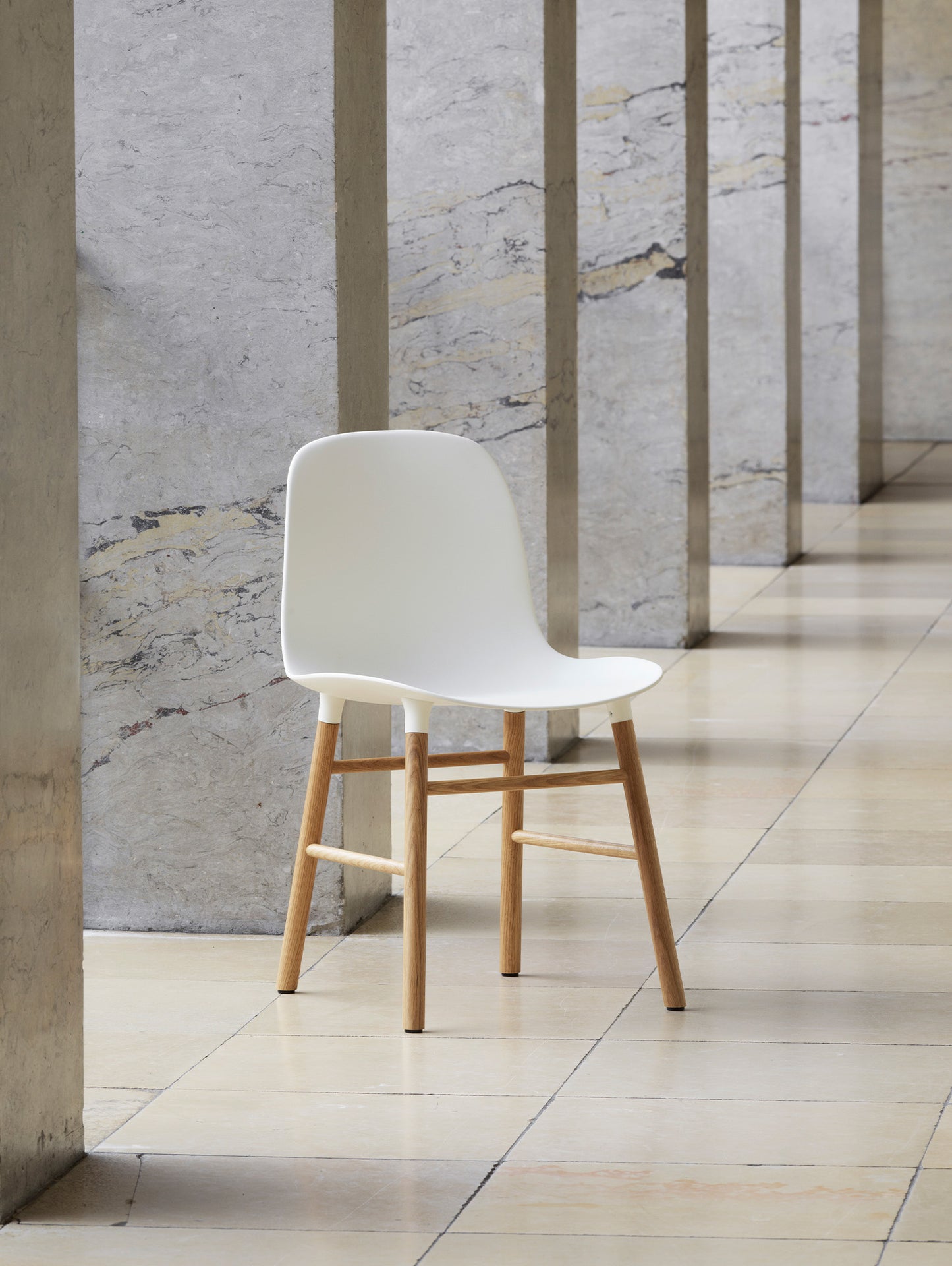 Form Chair Wood by Normann Copenhagen - Oak Base / White