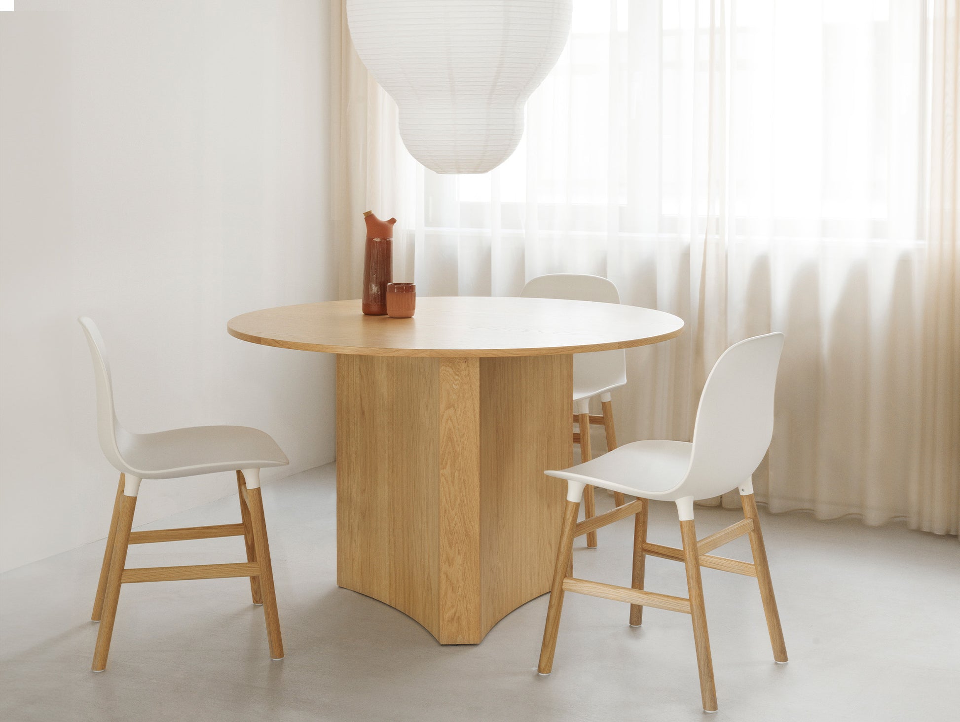 Form Chair Wood by Normann Copenhagen - Oak Base / White