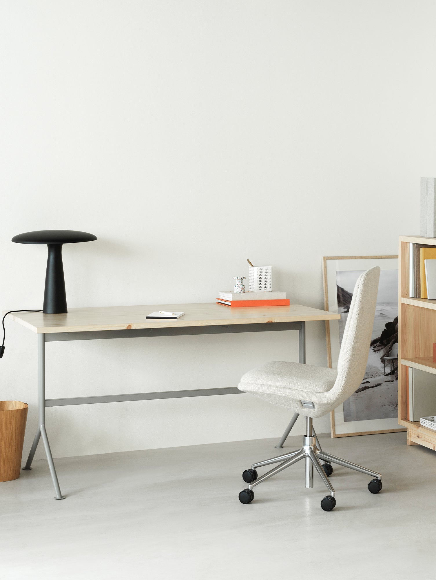 Kip Desk by Normann Copenhagen - Grey Base / Pine Wood