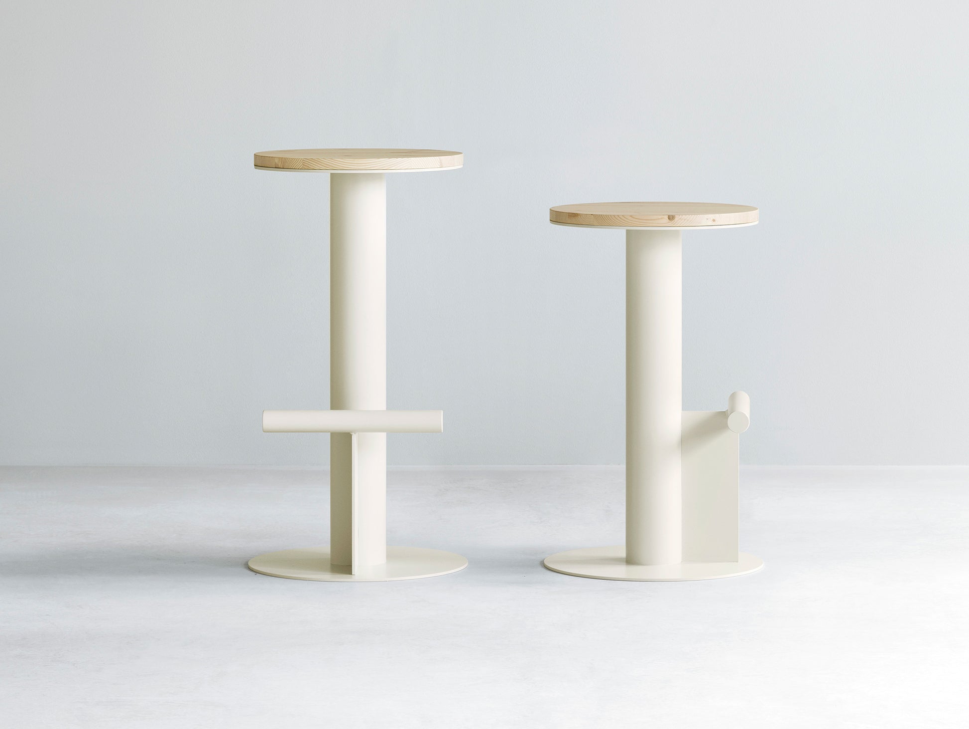 Pole Bar Stool by Normann Copenhagen - Sand