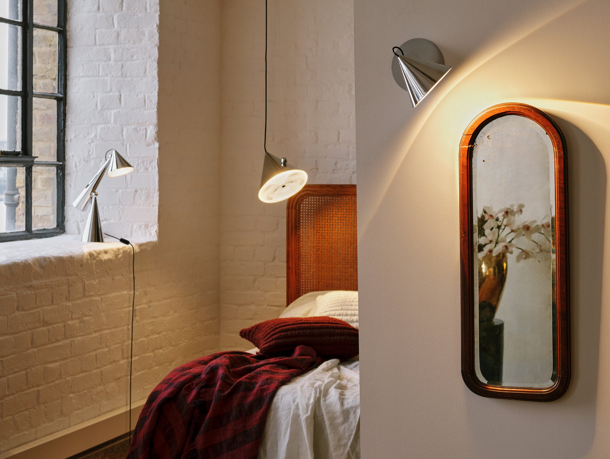 Pose LED Surface Light by Tom Dixon - Silver
