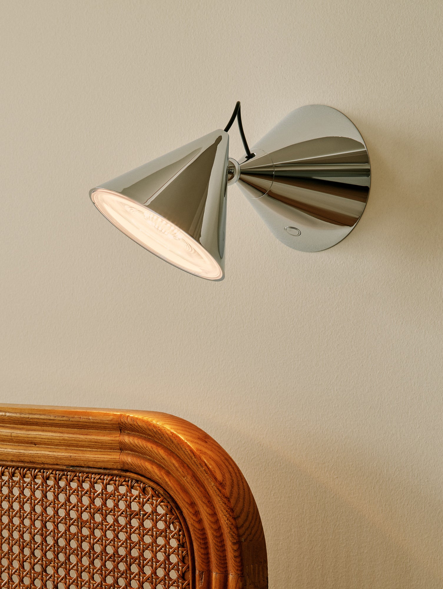 Pose LED Surface Light by Tom Dixon - Silver