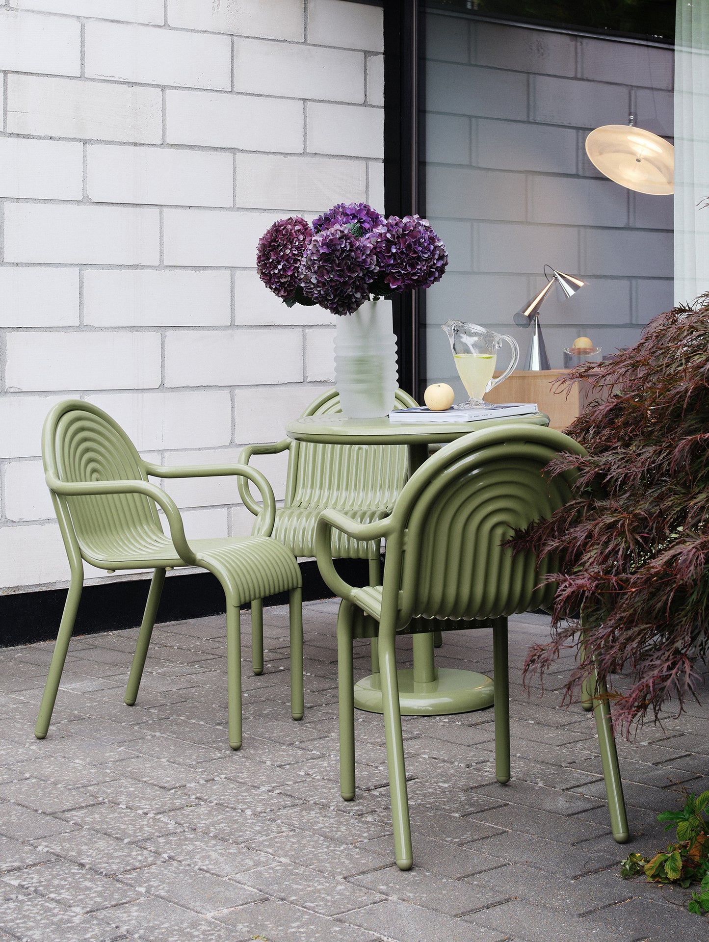 Groove Round Table by Tom Dixon - Moss