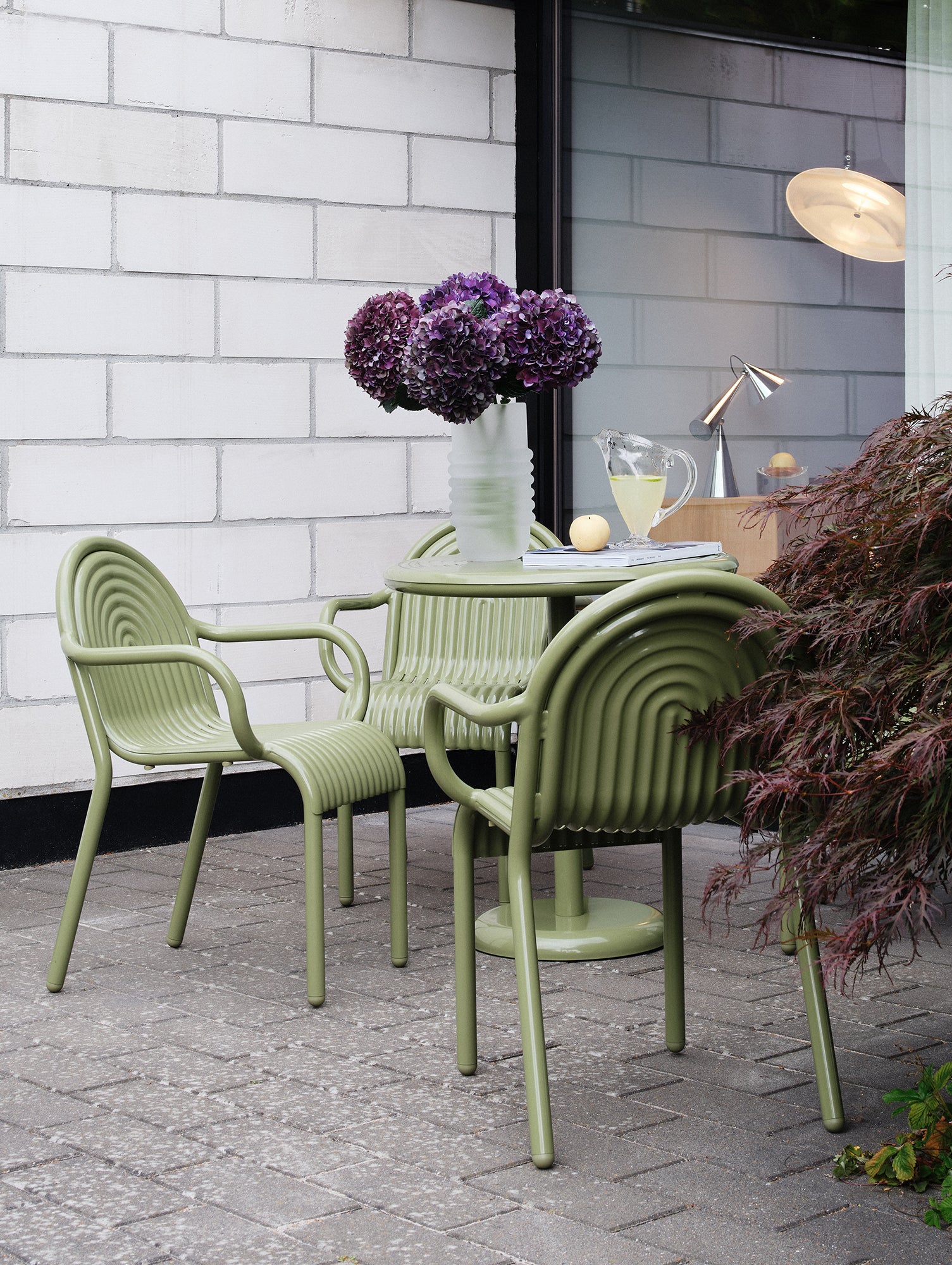 Groove Round Table by Tom Dixon - Moss