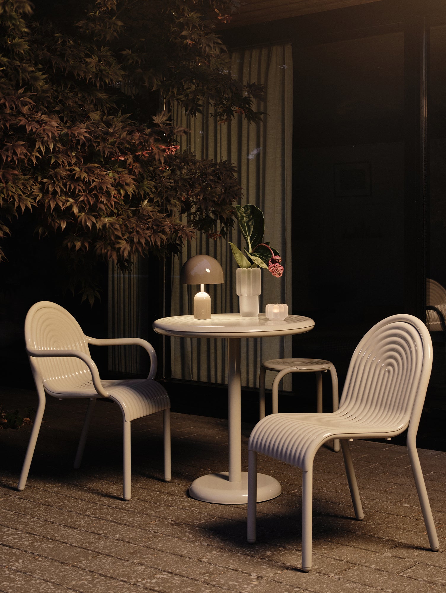 Groove Round Table by Tom Dixon - Putty