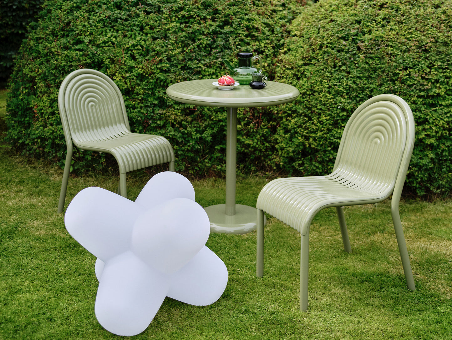 Groove Round Table by Tom Dixon - Moss