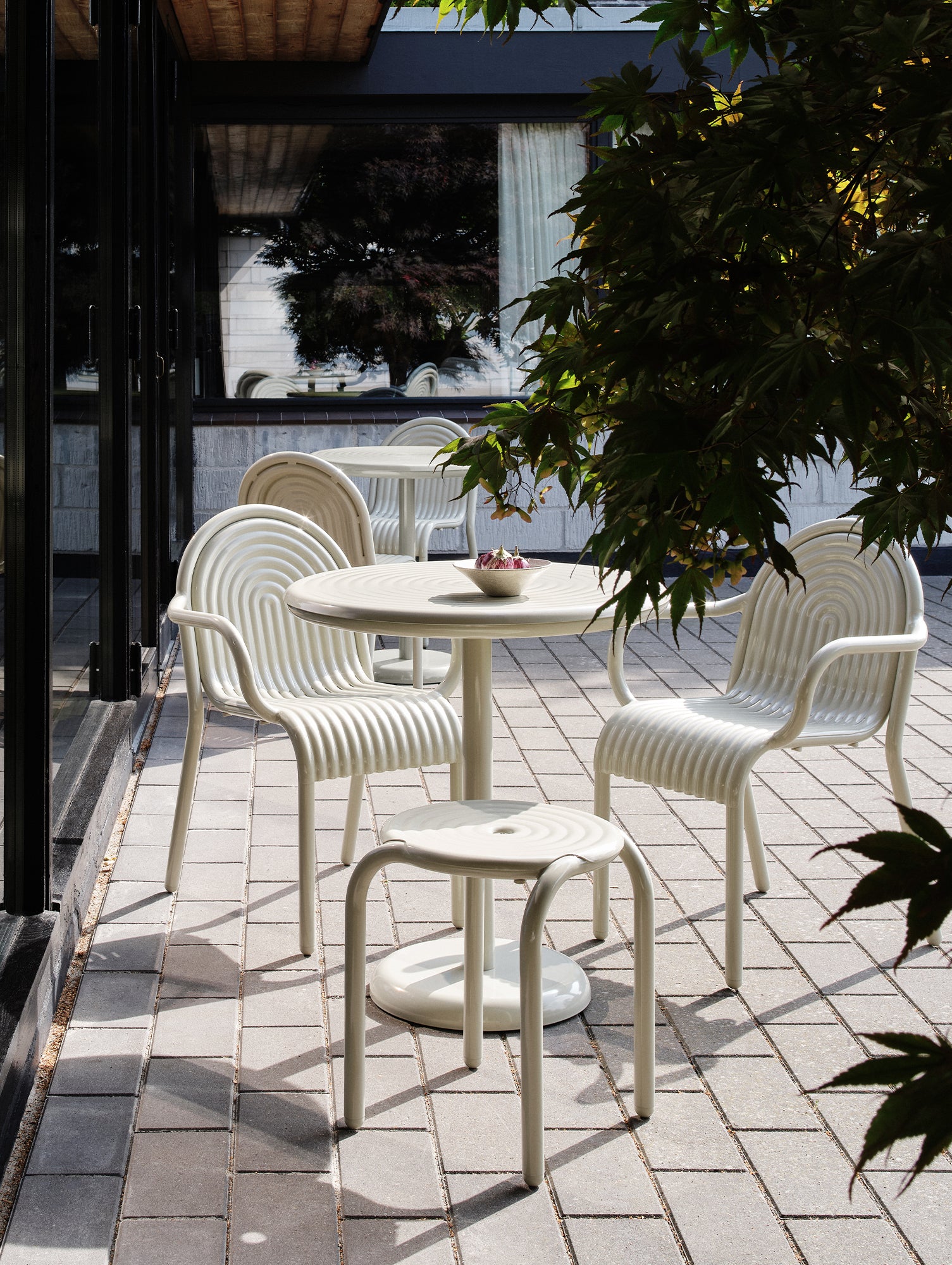 Groove Armchair by Tom Dixon - Putty