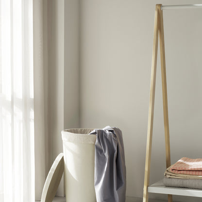 Hide Laundry Basket by Normann Copenhagen - Cream