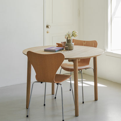 Hven Dining Table by Fritz Hansen - D110cm