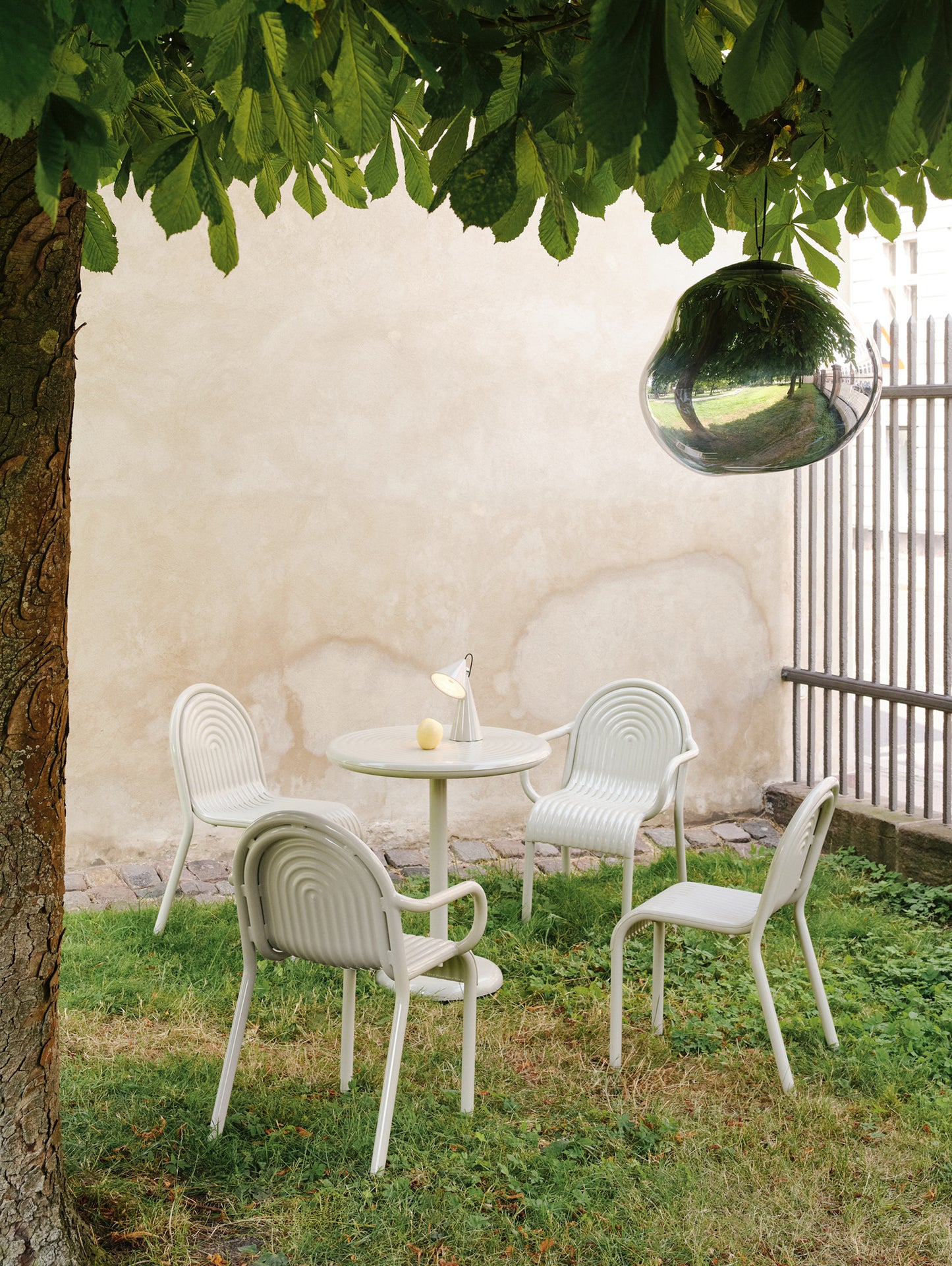 Groove Round Table by Tom Dixon - Putty