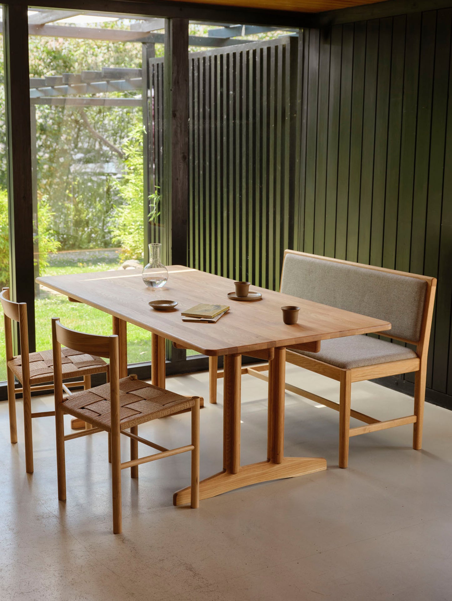 J176 Sonderborg Bench by FDB Mobler - Lacquered Oak / Monochrome Sett Mottled (MLC01)