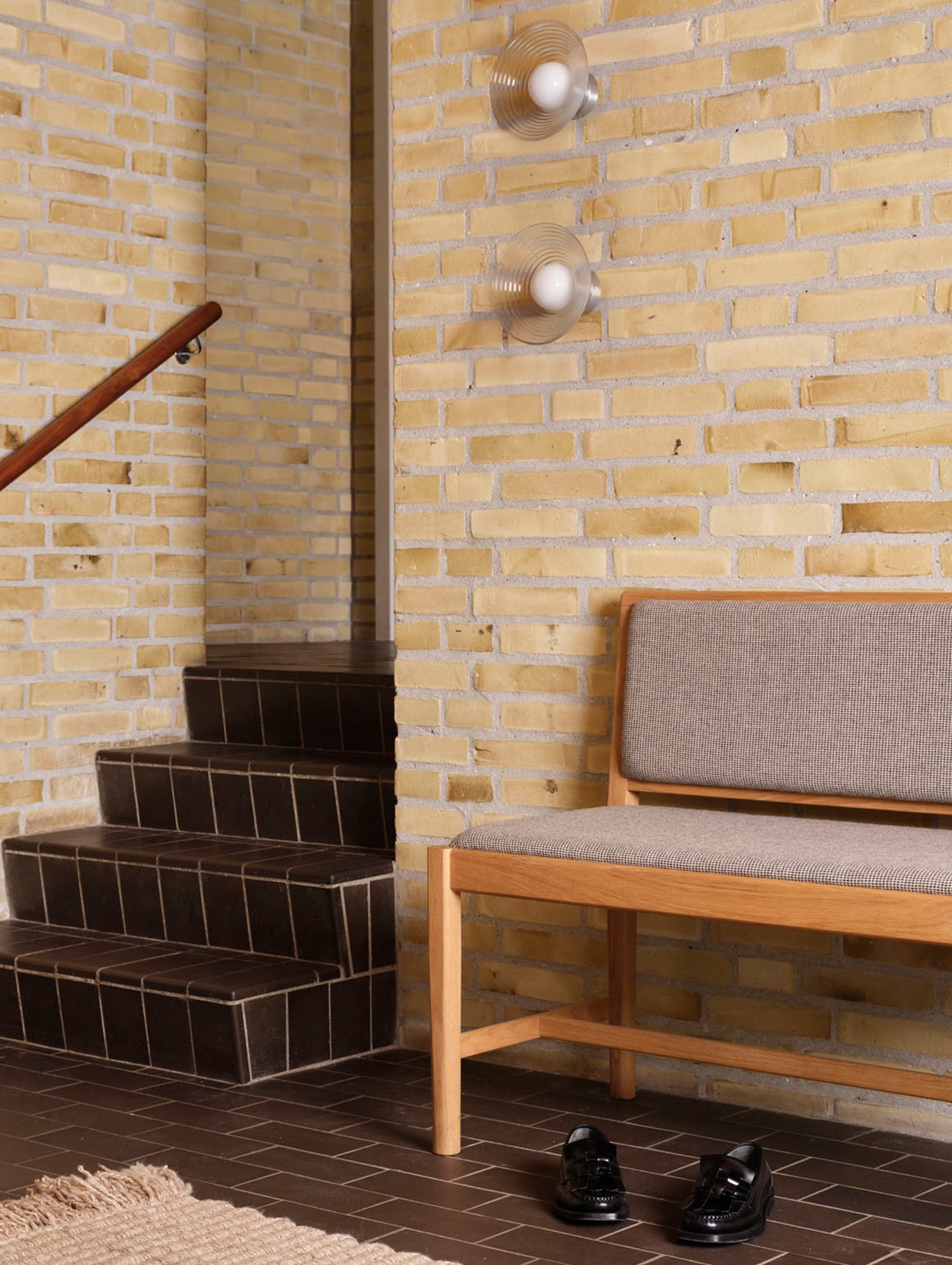 J176 Sonderborg Bench by FDB Mobler - Lacquered Oak / Monochrome Sett Mottled (MLC01)