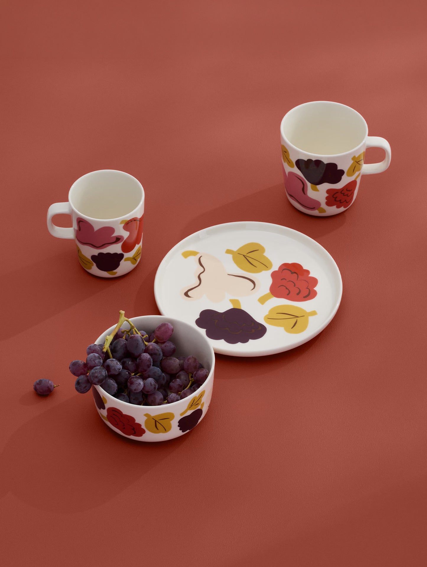 Oiva Kukasta Kukkaan Plate 20 cm by Marimekko