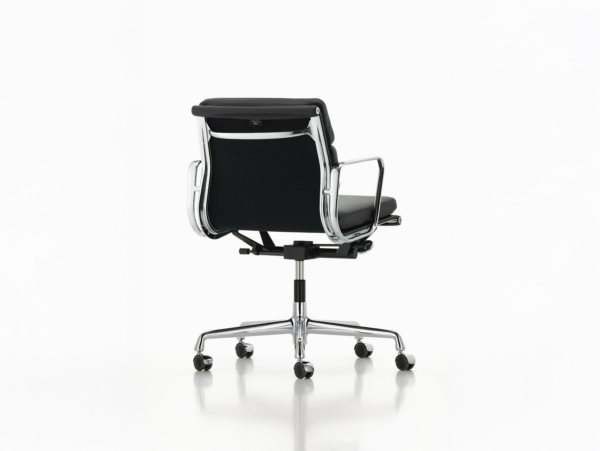 Soft Pad Work Chair EA 217 by Vitra - Chromed Aluminium / Seat: Nero Leather / Back: Plano Nero (L20)