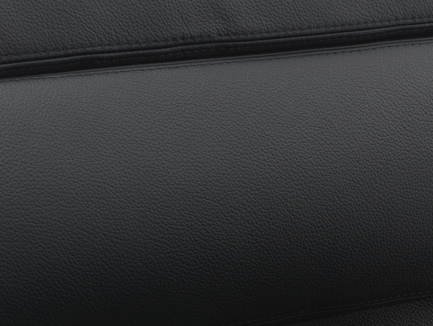 Soft Pad Work Chair EA 217 by Vitra - Chromed Aluminium / Seat: Nero Leather / Back: Plano Nero (L20)