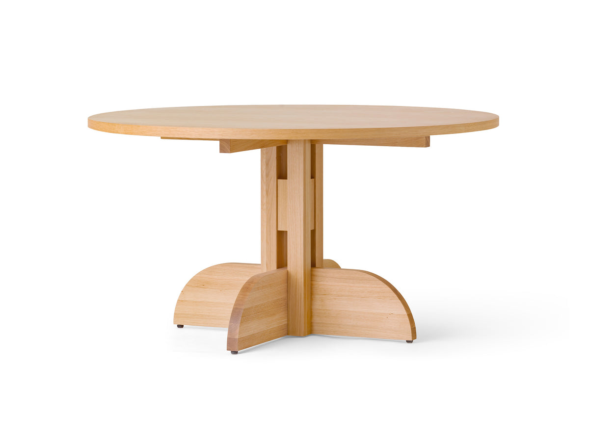 Puffin Round Dining Table (Solid Oak)