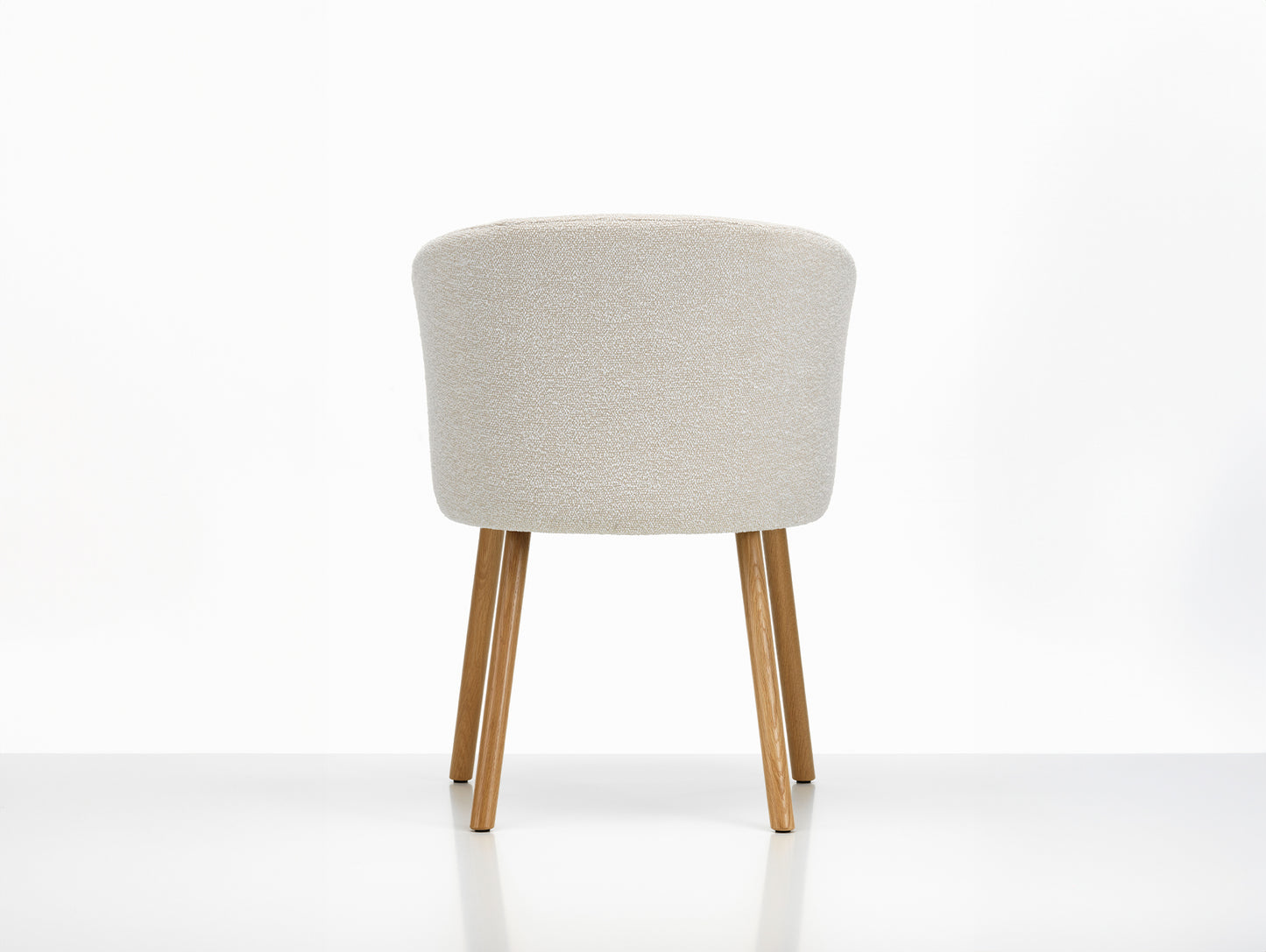 Mikado Mikado Armchair by Vitra - Natural Oak / Nubia 01 Ivory Pearl (F100)