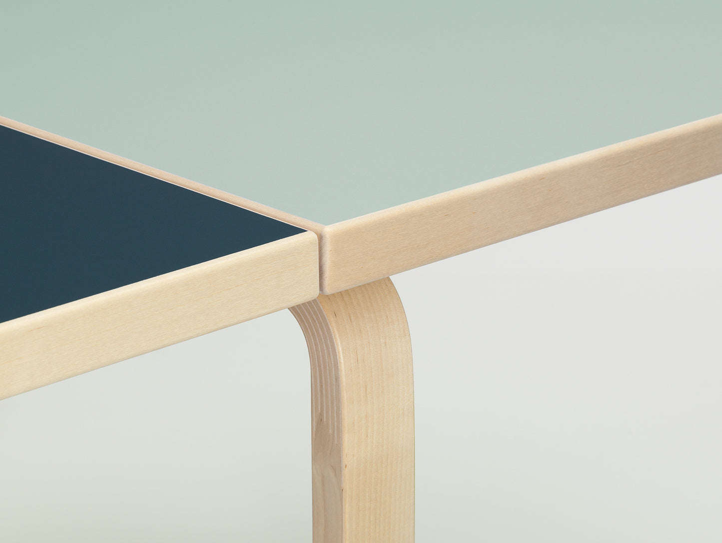 Aalto Table Foldable