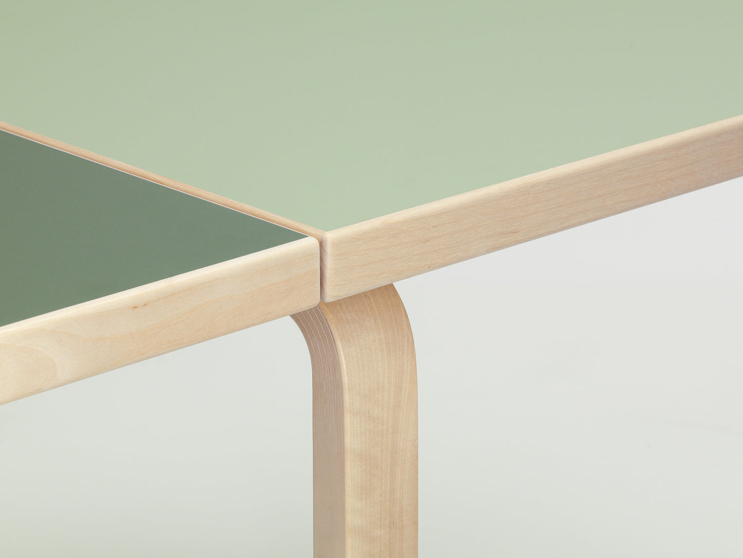 Aalto Table Foldable