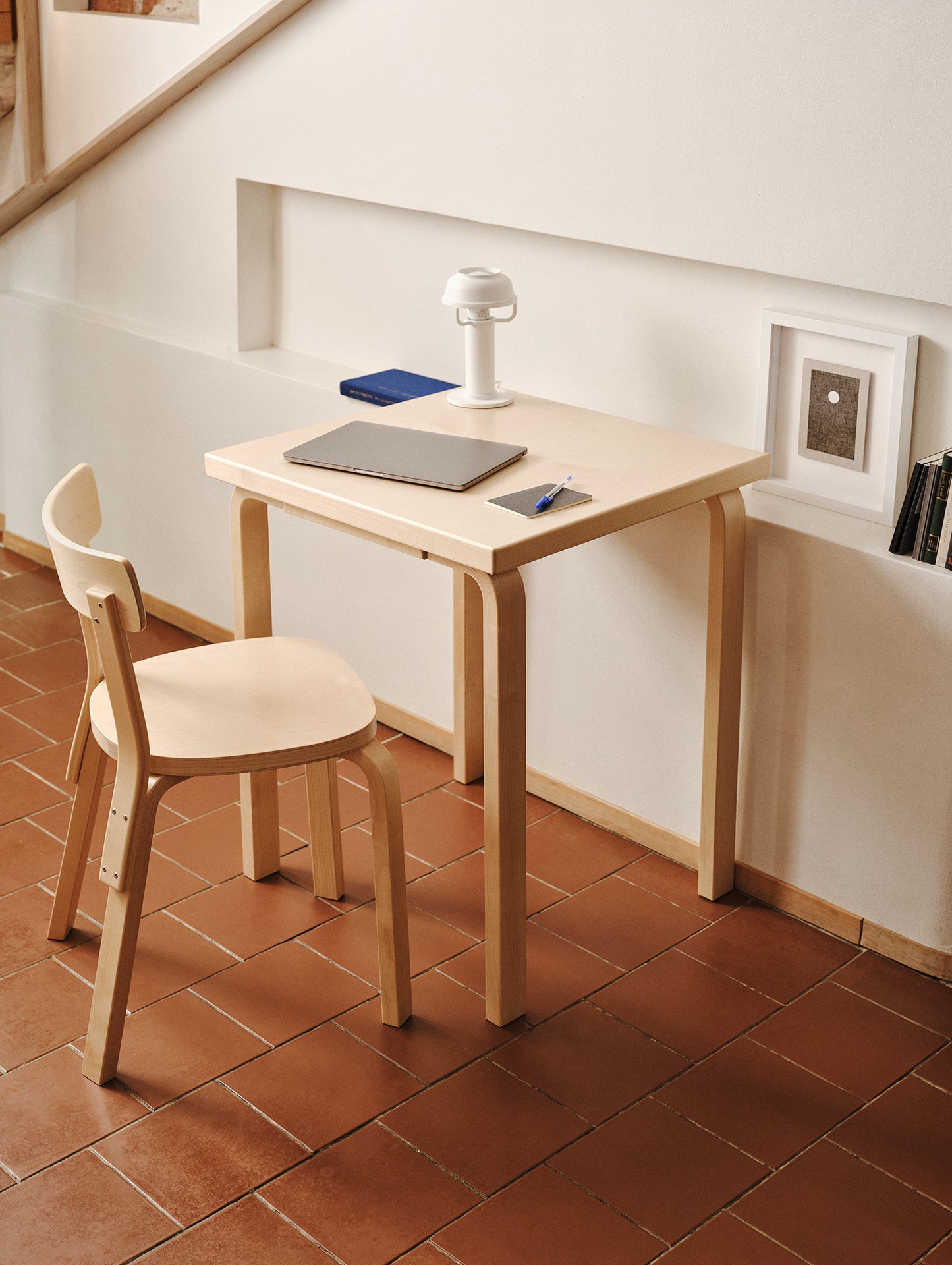 Aalto Table Square by Artek - 81C (75 x 75 cm)