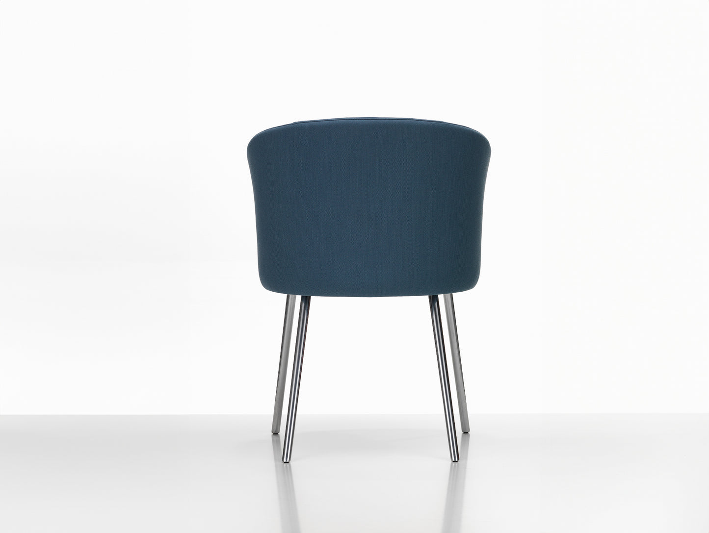 Mikado Mikado Armchair by Vitra - Polished Aluminium / Volo 10 Indigo (F60)