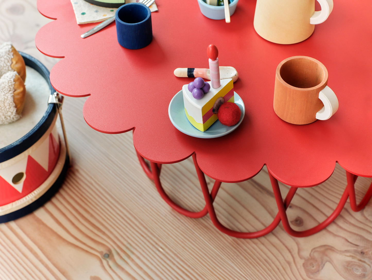 Flower Table by Vitra - Small / Red Powder-Coated Steel