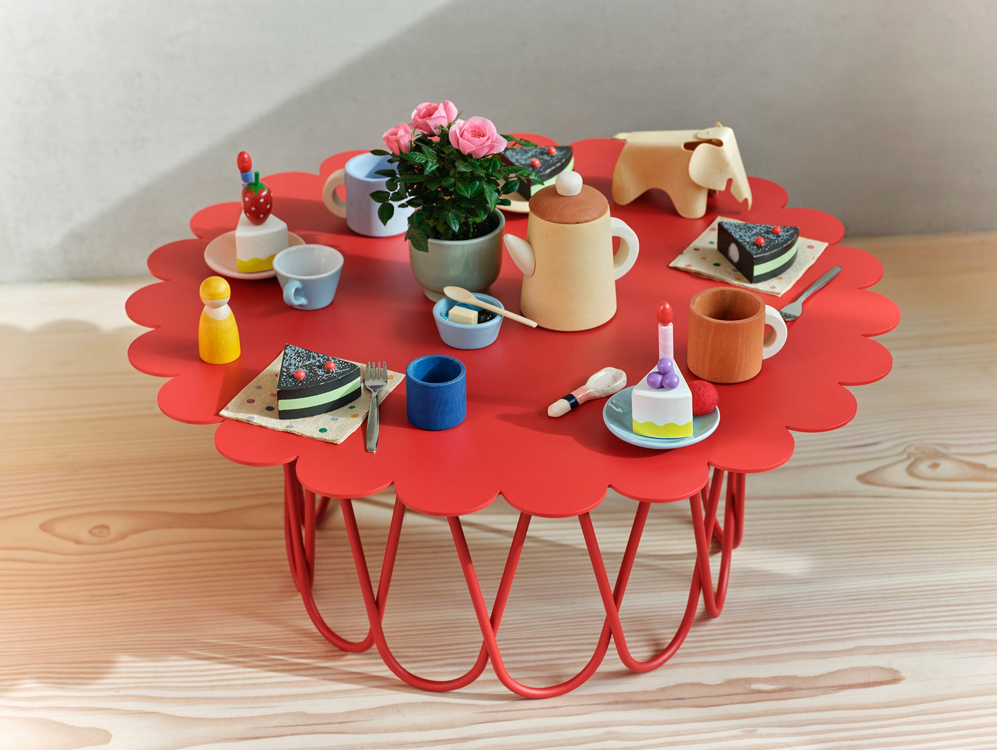 Flower Table by Vitra - Small / Red Powder-Coated Steel