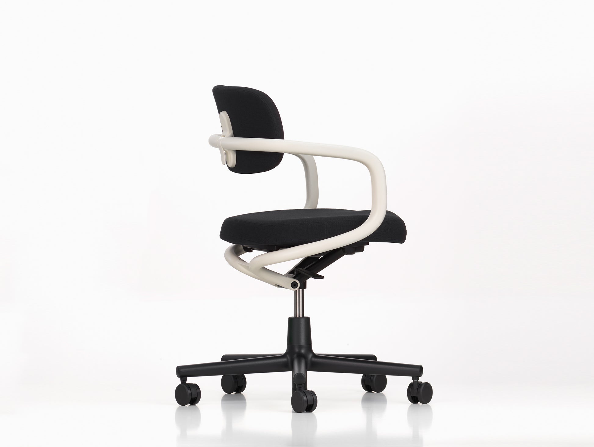 Allstar Office Chair by Vitra - Hopsak 66 Nero Seat / Hopsak 66 Nero Backrest (F60)