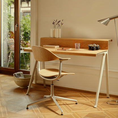 Courier Desk by Vitra - Light Oak Veneer Tabletop / Chalk Aluminium Base