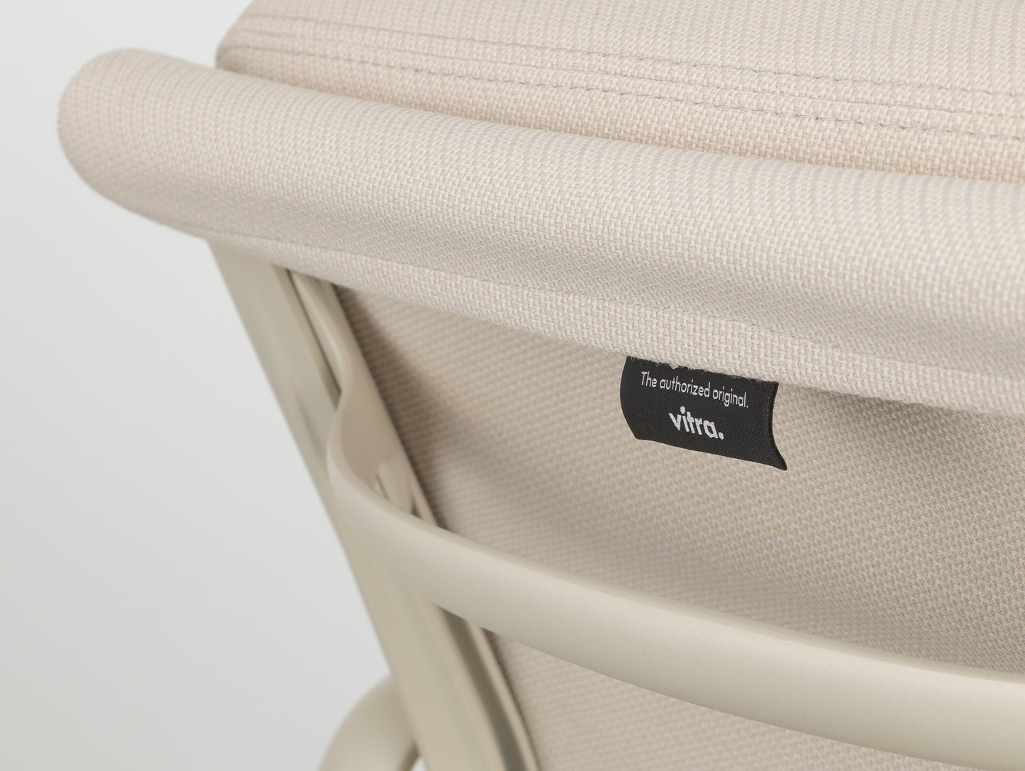 Soft Pad Conference Chair EA 208 by Vitra - Chalk Powder-Coated Aluminium / Track Light Grey Cream (F120)