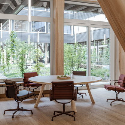 Soft Pad Conference Chair EA 208 by Vitra