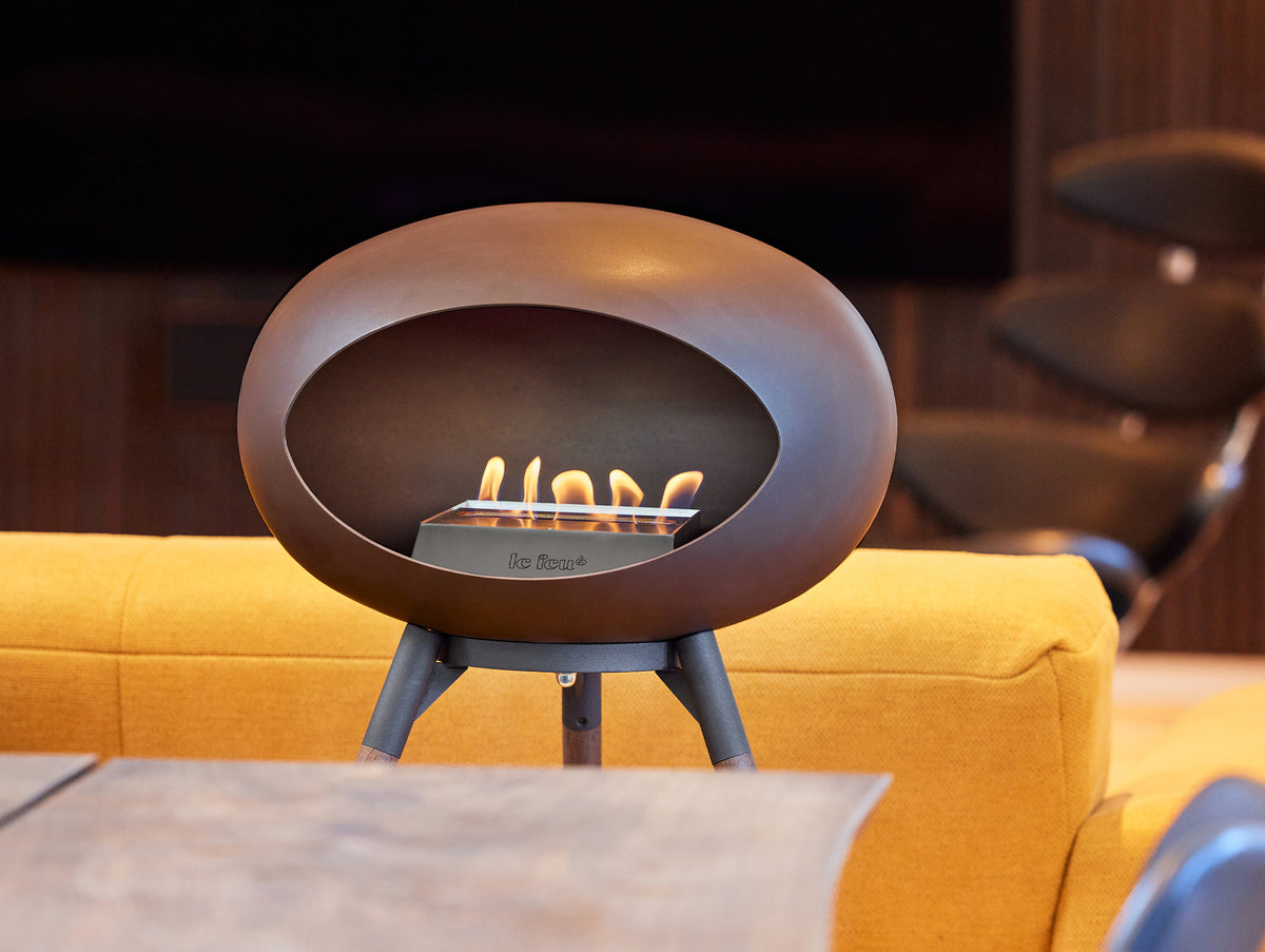 Ground High Fireplace by Le Feu 