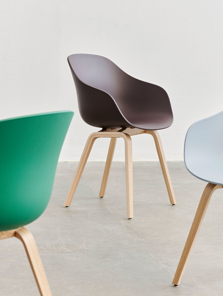 A Chair AAC 222 소개 - HAY의 새로운 색상 · Really Well Made