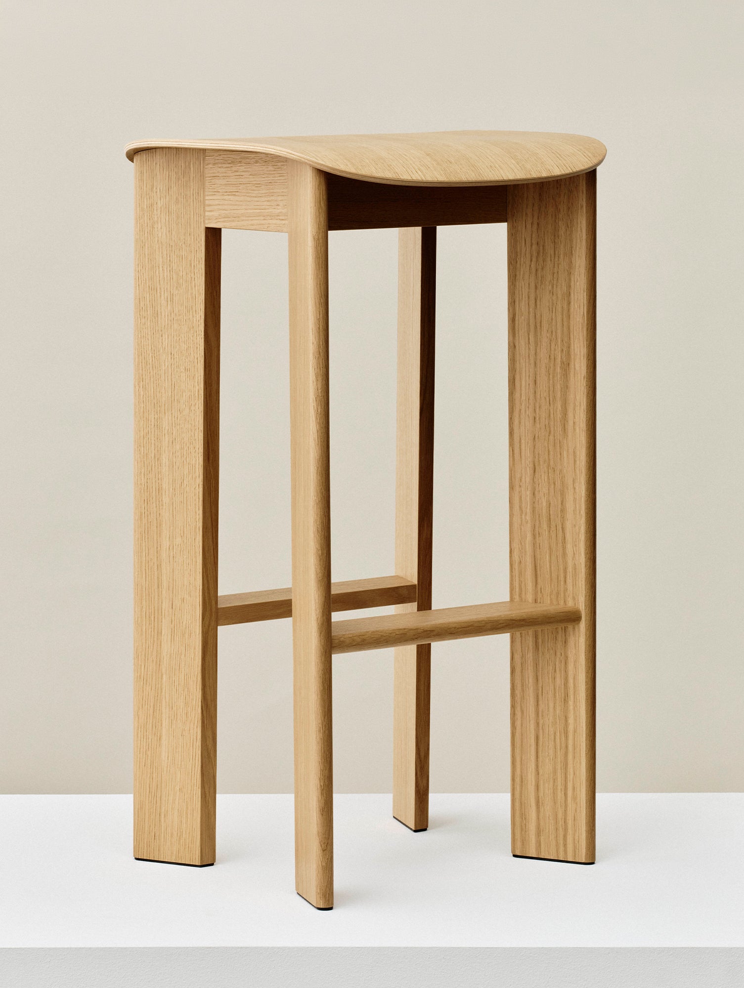Chisel 30 Bar Stool High by HAY - Lacquered Oak