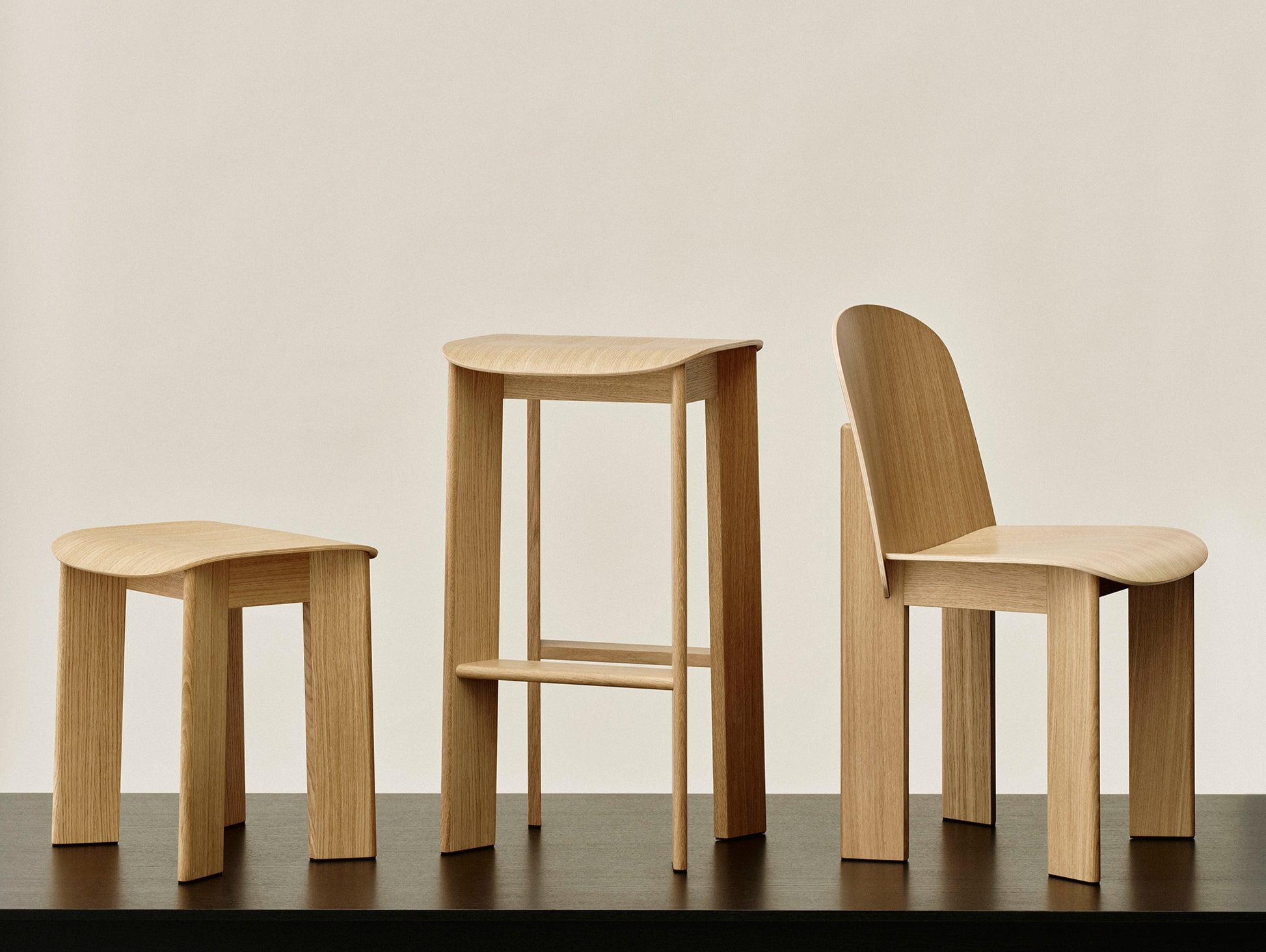 Chisel 30 Bar Stool by HAY  