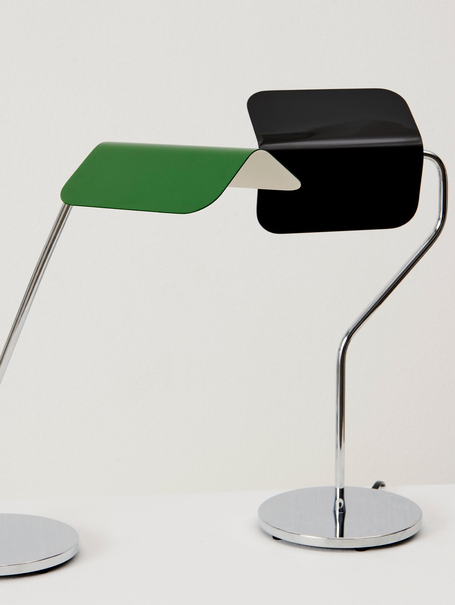 Apex Desk Lamp by HAY 