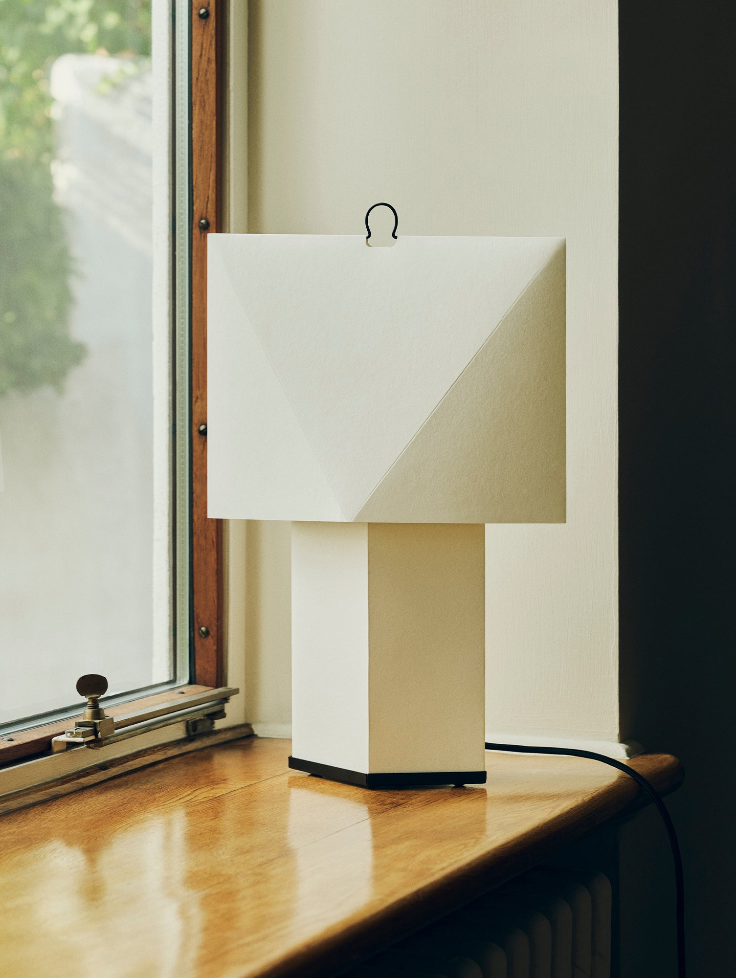 Aplat Table Lamp by HAY