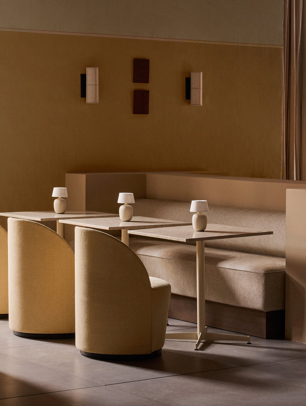 Eave Dining Sofa by Audo Copenhagen - Plateau Base
