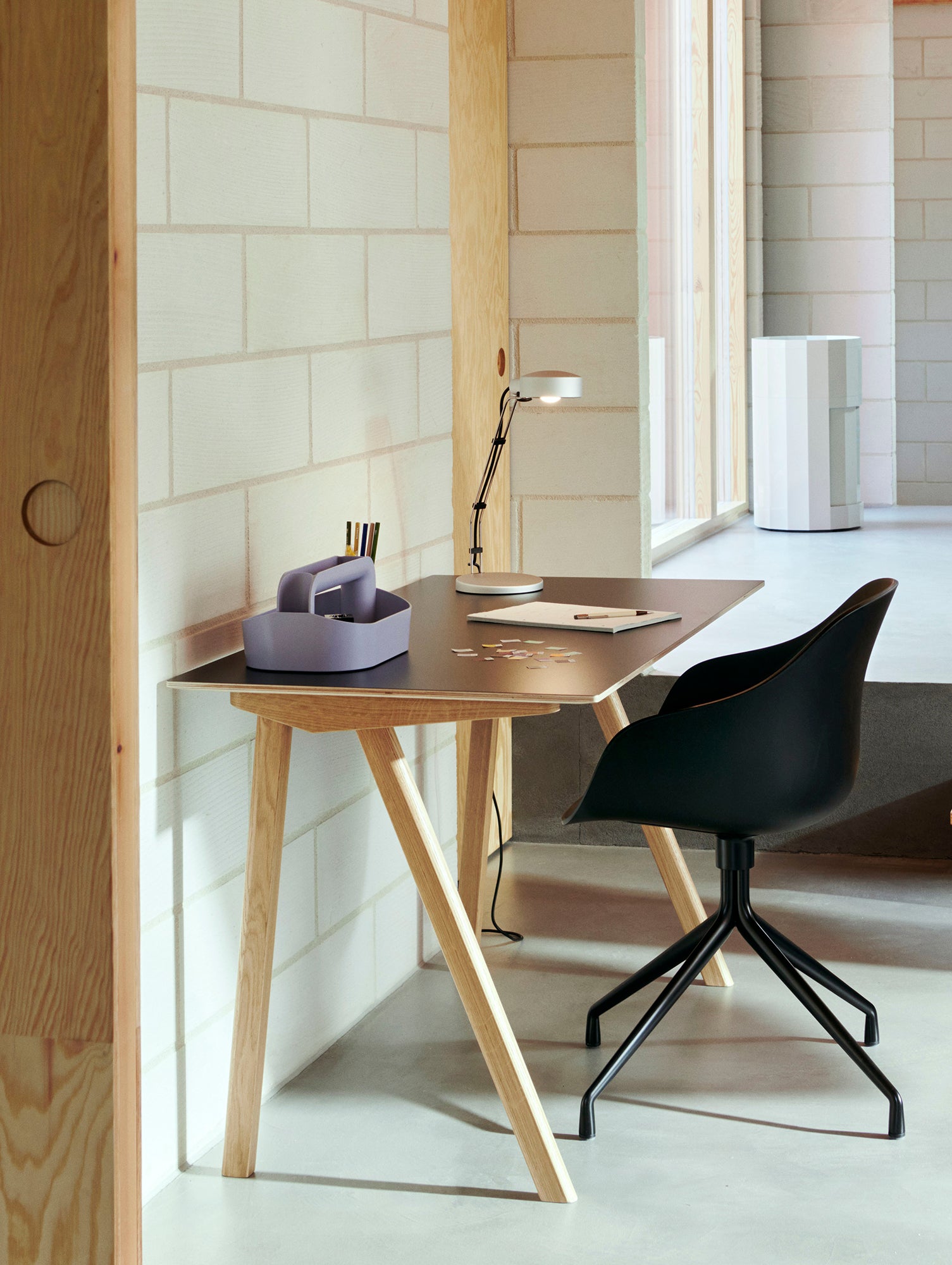 Copenhague Desk CPH90 by HAY