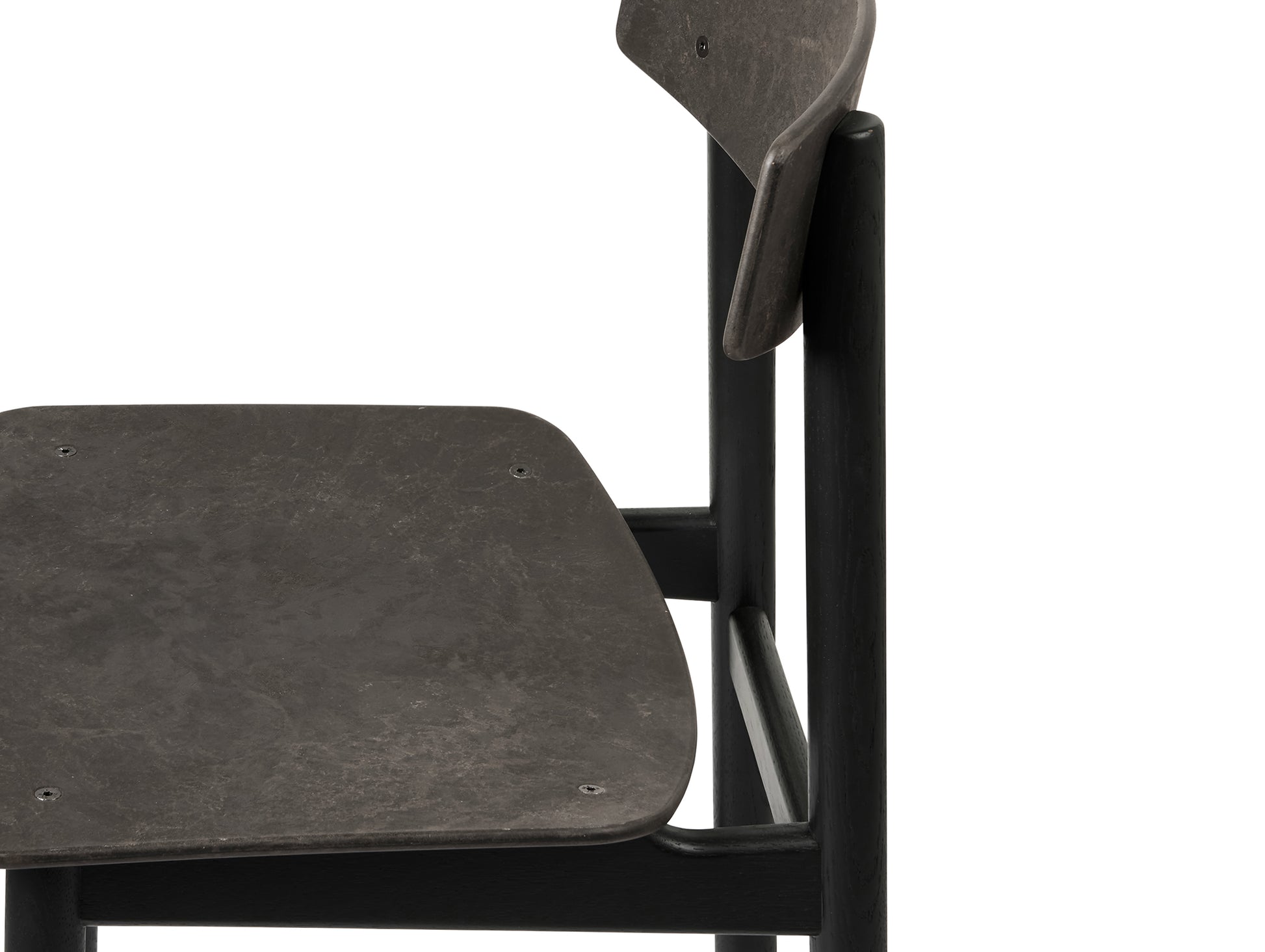 Conscious Chair 3162 by Mater - Black Stained Oak / Coffee Waste Black