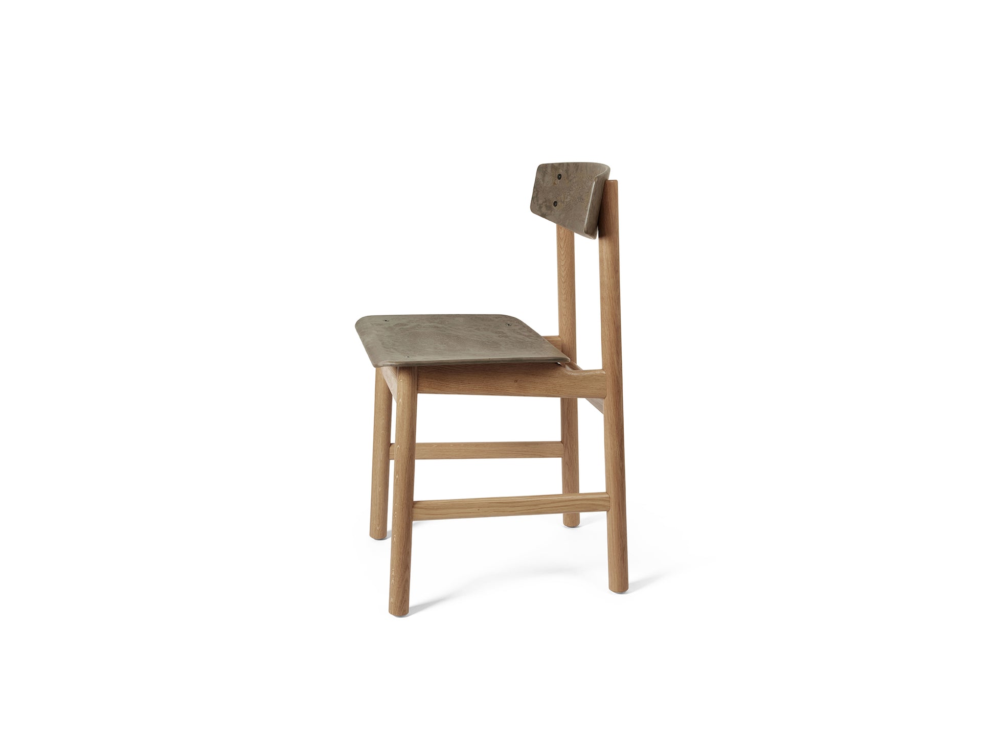 Conscious Chair 3162 by Mater - Lacquered Oak / Coffee Waste Dark