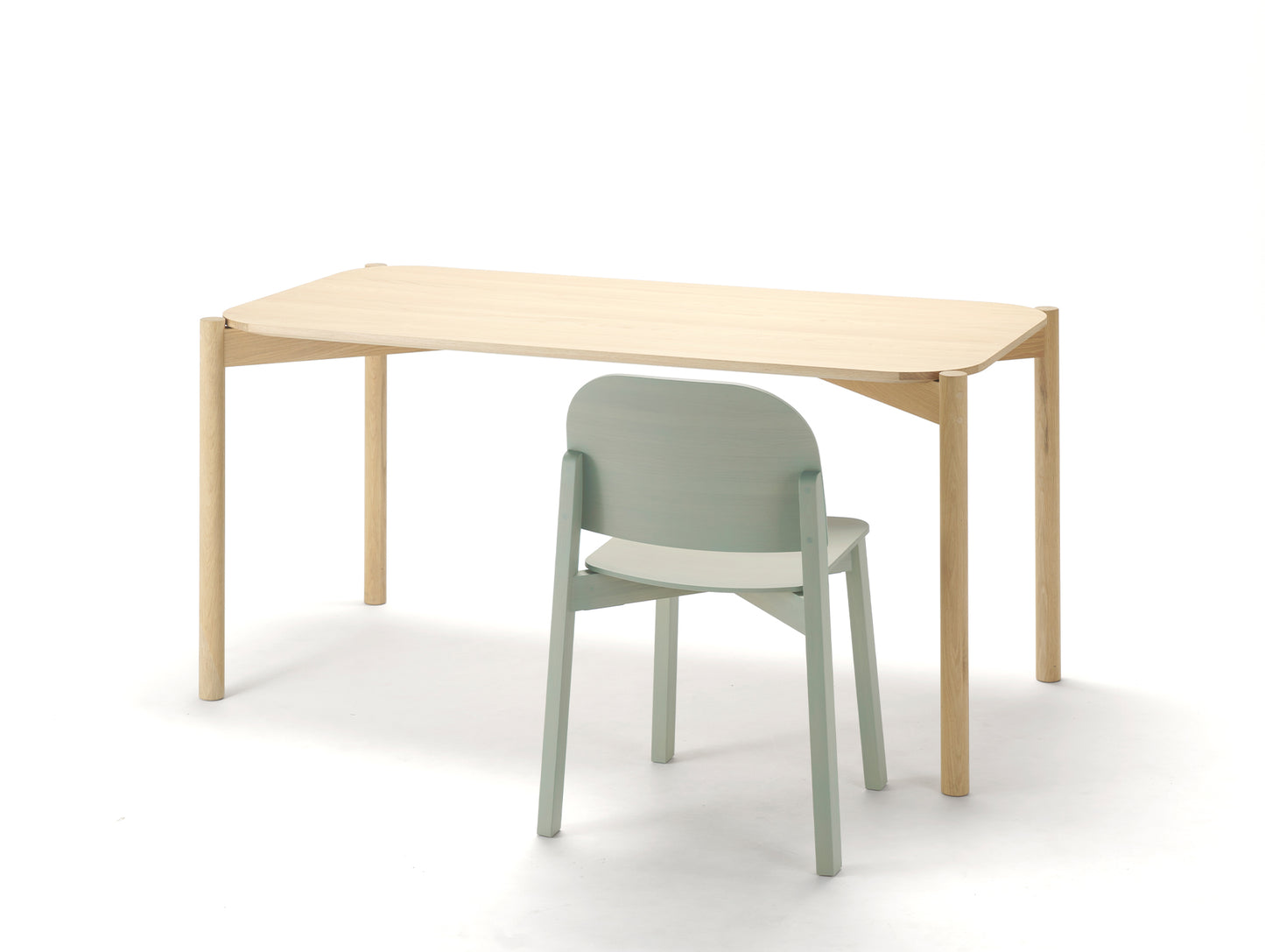 Castor Table by Karimoku New Standard - Lacquered Oak