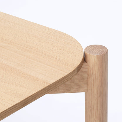 Castor Table by Karimoku New Standard - Lacquered Oak