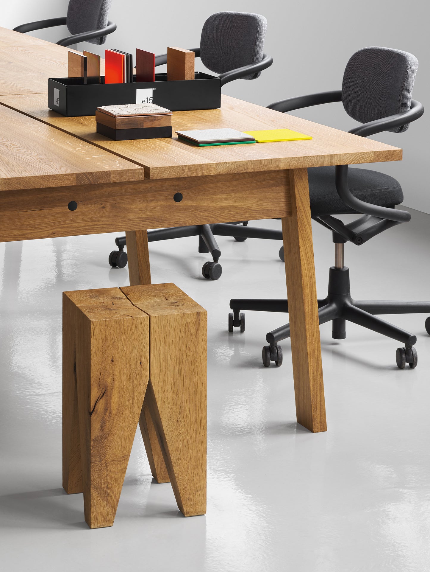 Backenzahn Stool by e15