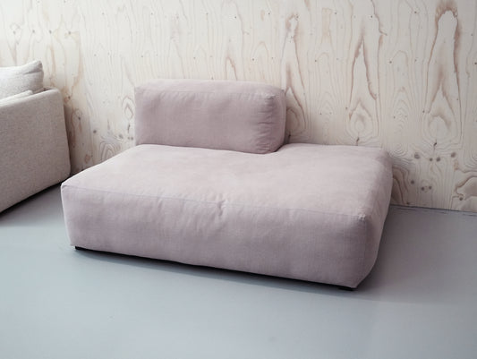 HAY Mags Soft Sofa (Low Armrest) / Left Backrest (S9302) / Romo Linara 415 Abelia