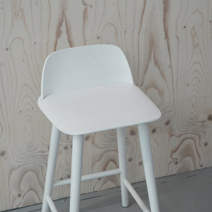 Muuto Nerd Barstool / 65cm Seat Height / White Painted Oak 